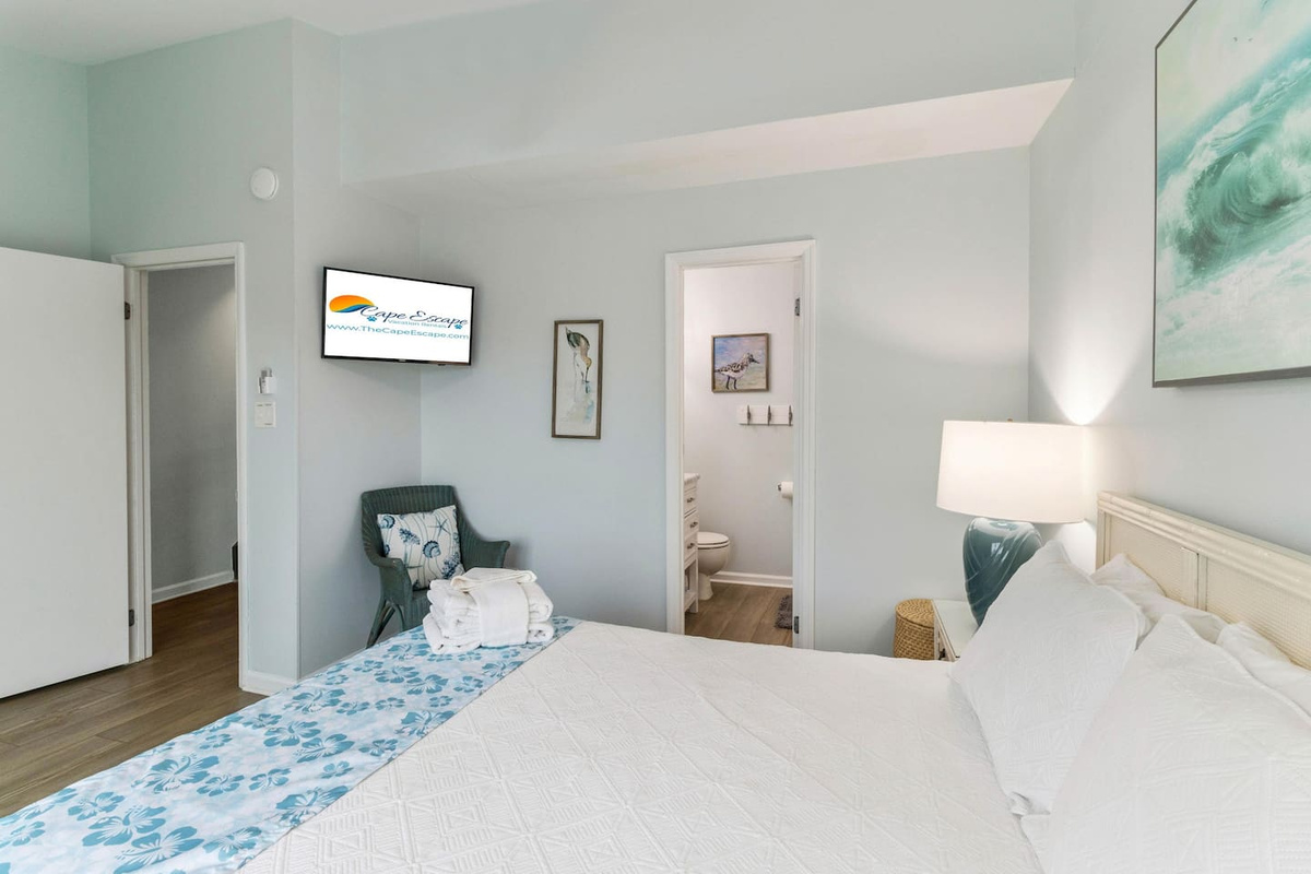 Spread out in Queen Suite Two &mdash; the second floor is shared by both queen suites with space to breathe.