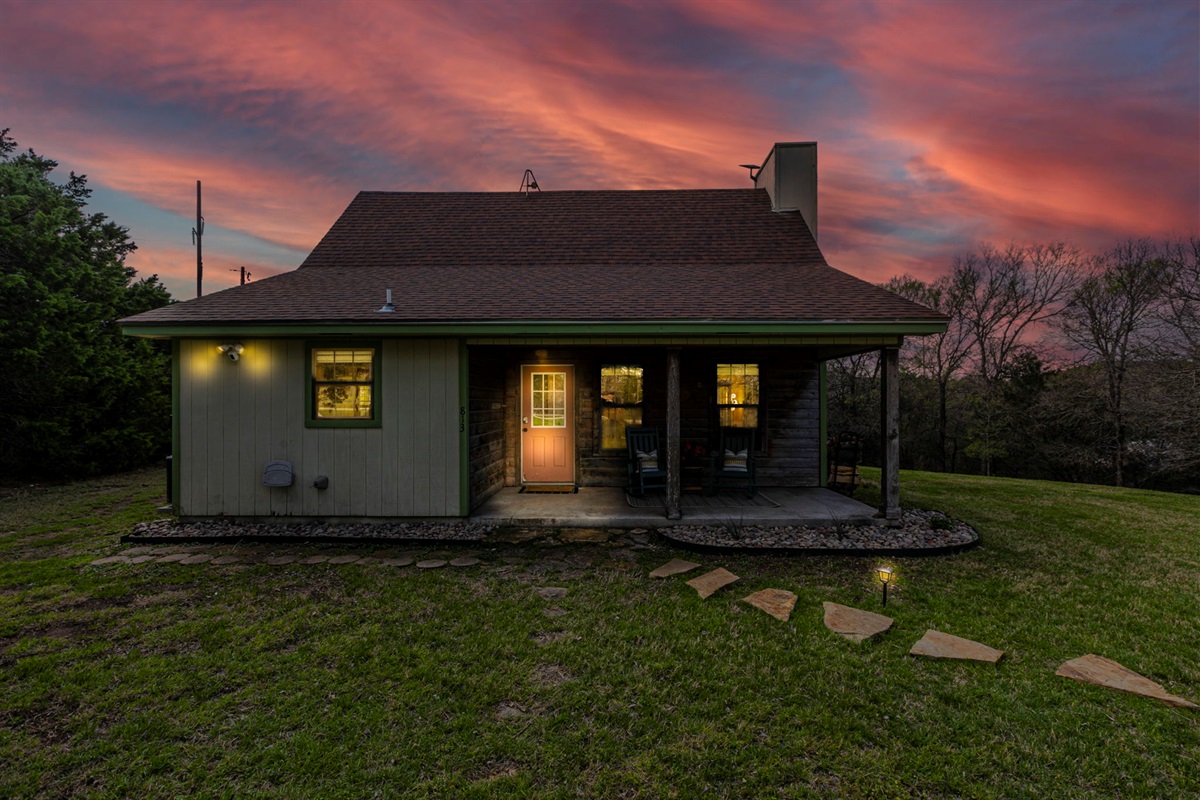 Starry Night Cottage ready for you to enjoy!