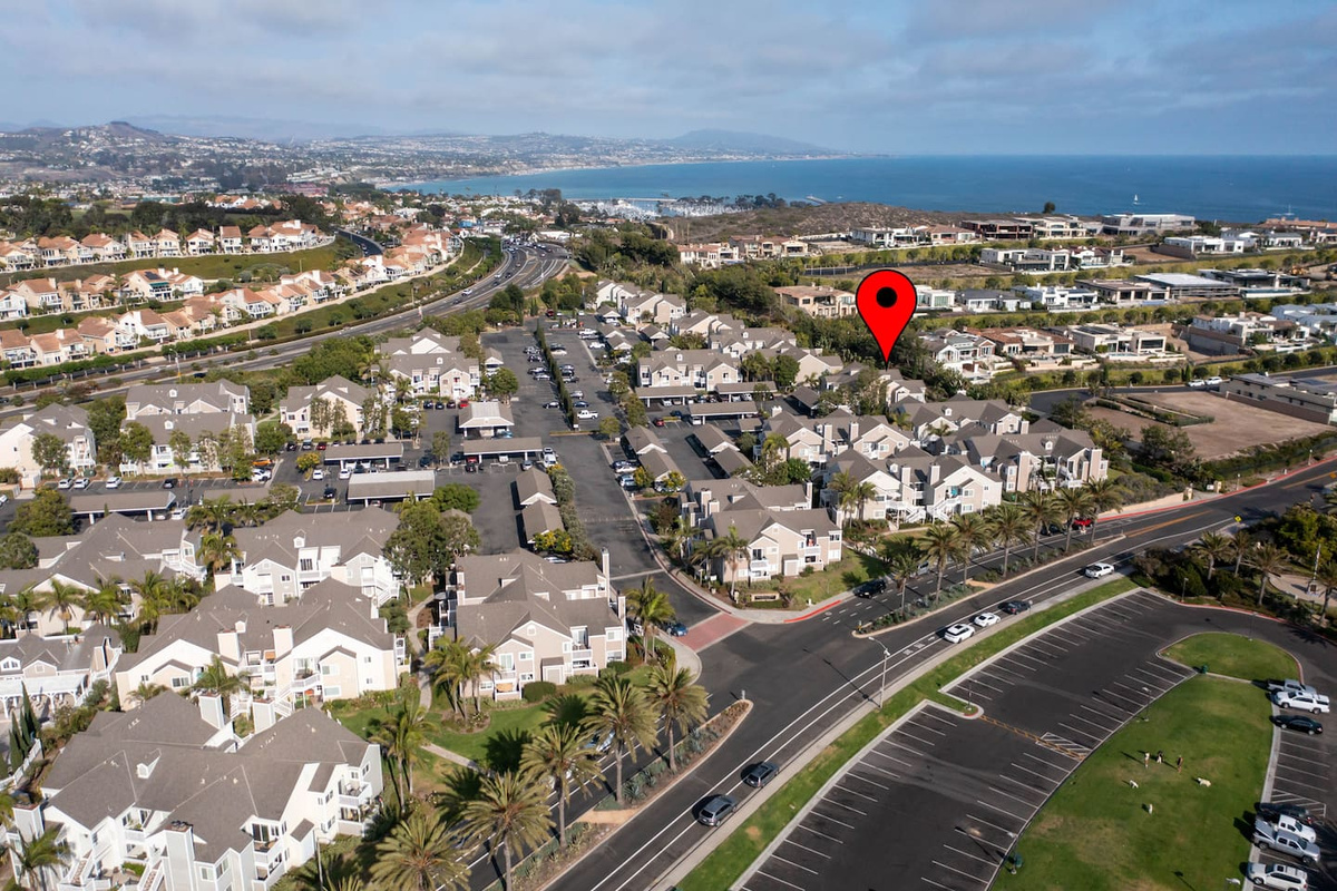 Close proximity to beach 