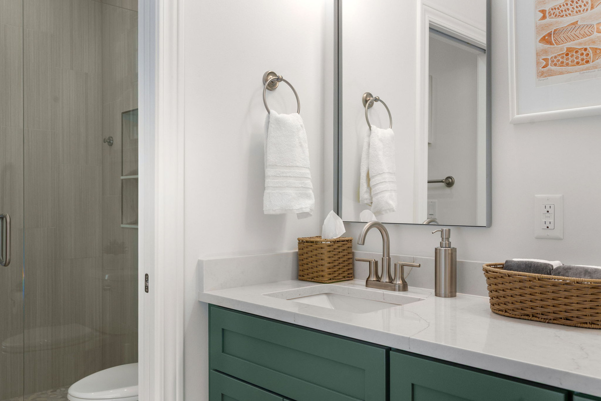 Hallway Bathroom 3