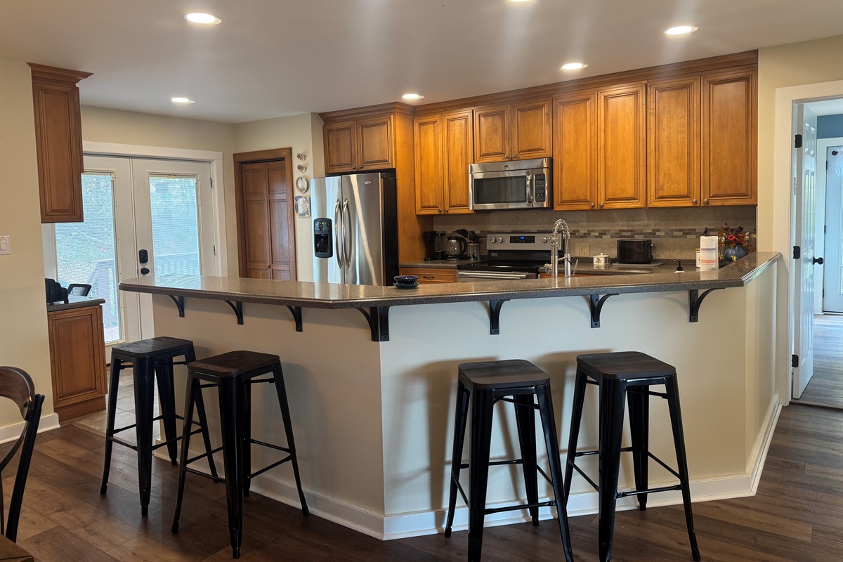 Breakfast bar in kitchen