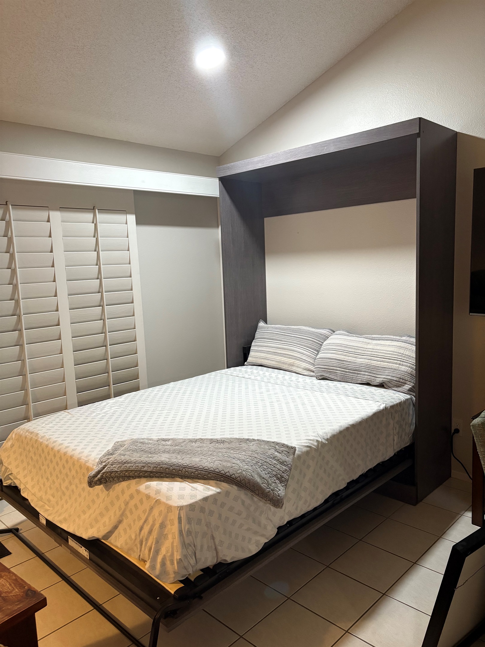 ...pull down the queen size murphy bed for extra guests.