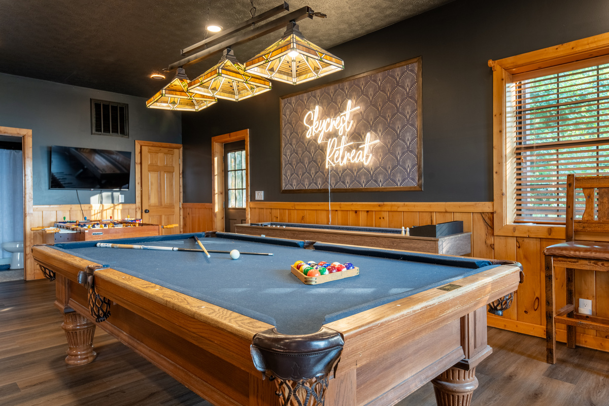 Pool table