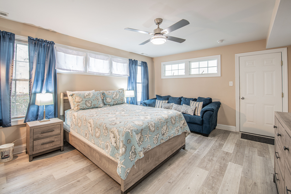 Spacious Bedroom 4 