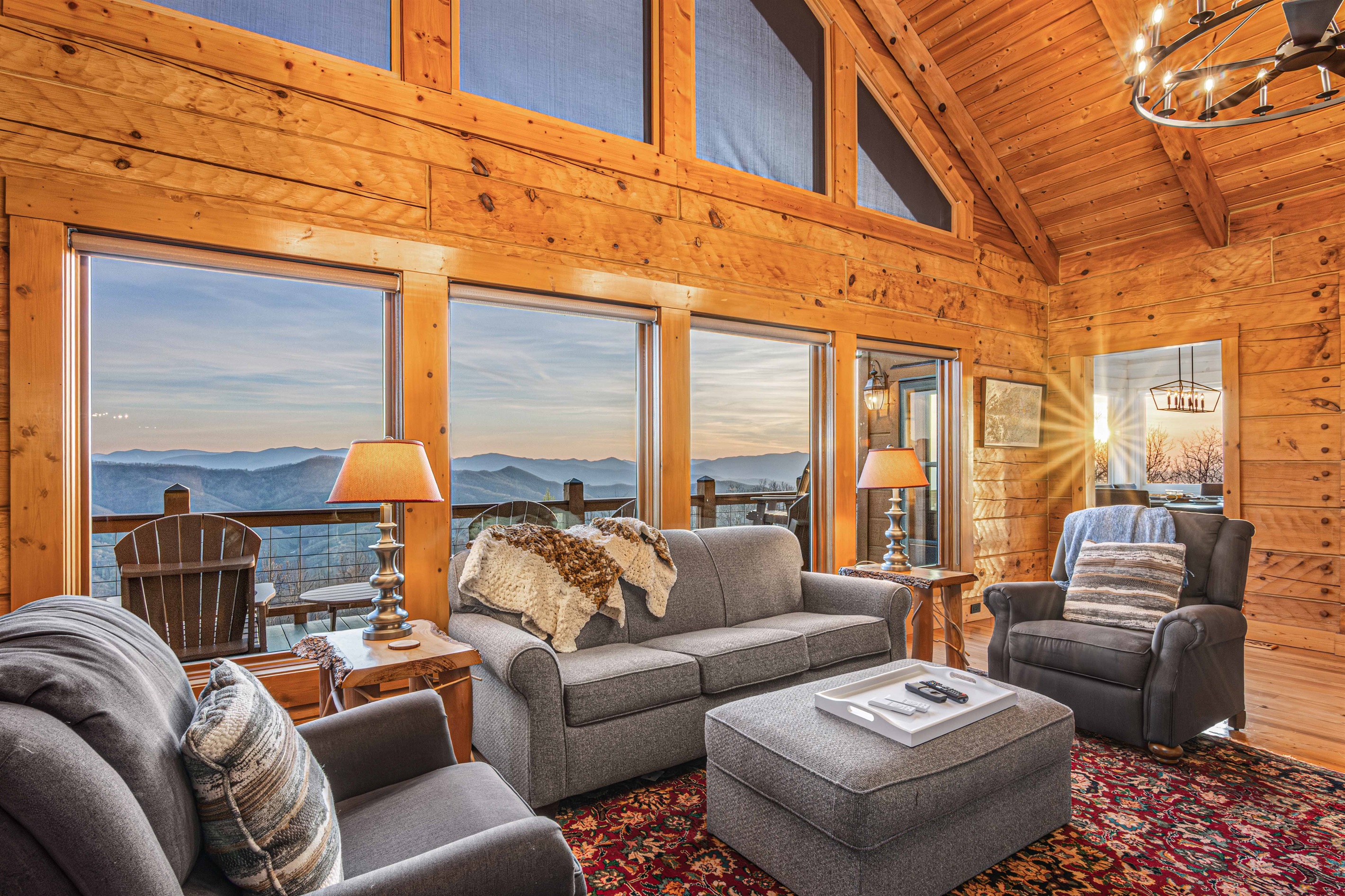 Living Room: Stunning mountain vistas fill this inviting space, perfect for relaxation and gatherings!