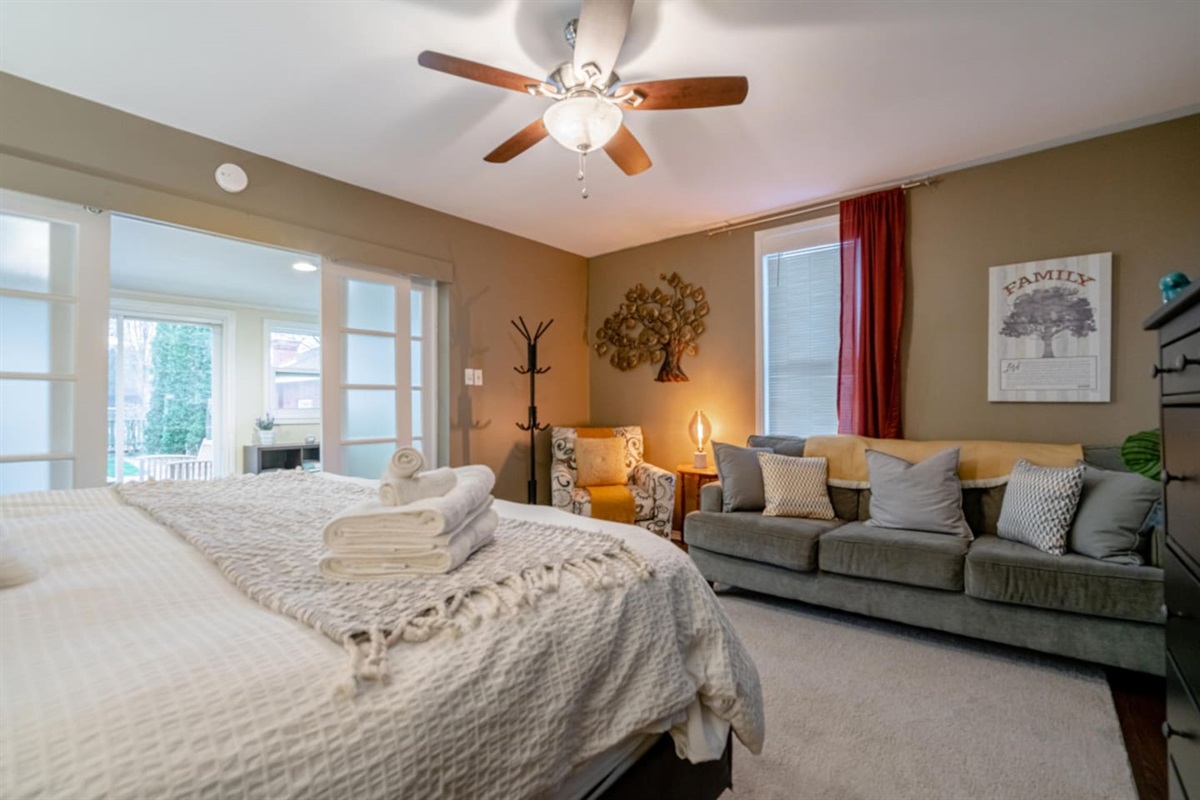 Main Floor King Bedroom