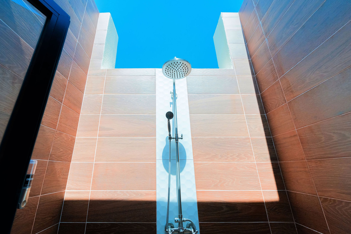 El Fresco shower in Main bedroom bath