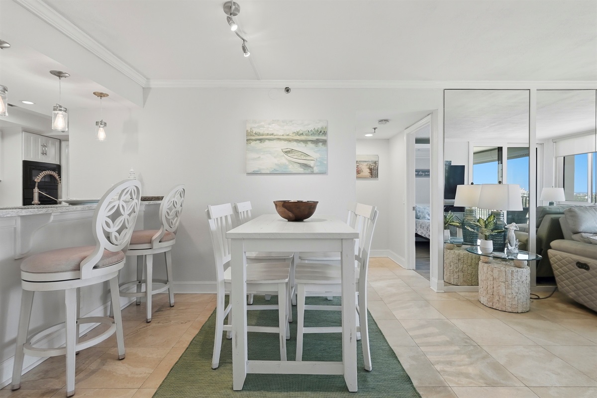 Dining Area, seating for four people