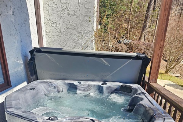 Hot Tub off of Master Bedroom Porch
