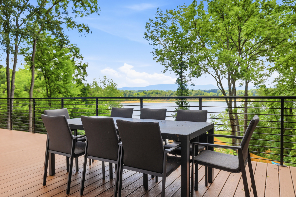 Outdoor Dining Area