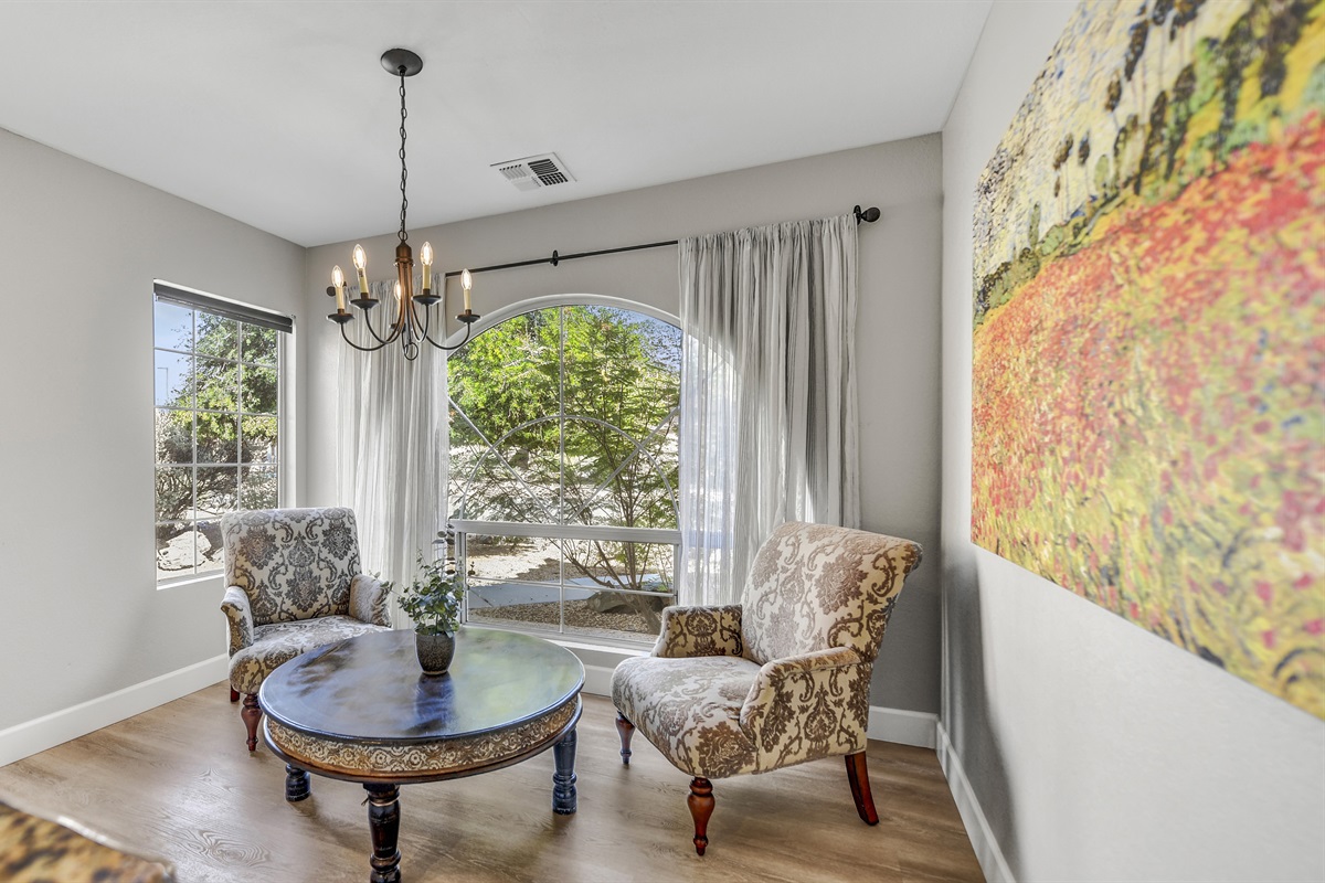 Sunny Breakfast Room