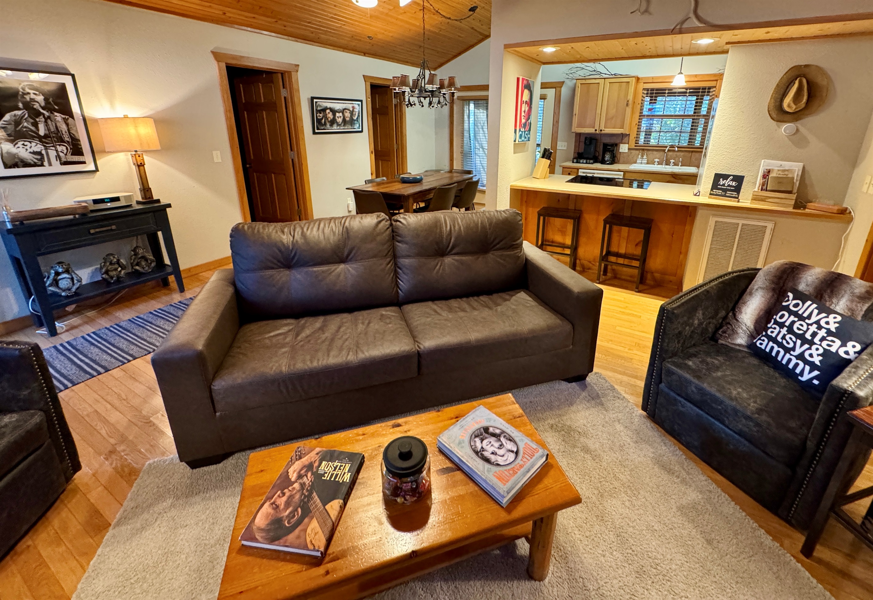 Open floor plan with Hardwoods floor to ceiling!