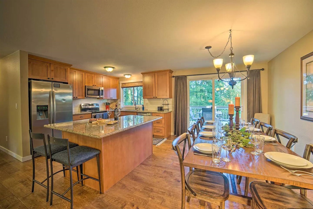 Fully stocked kitchen and dining room.