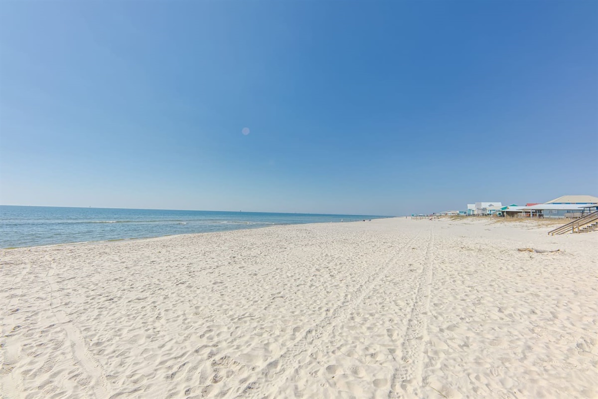 Beach Paradise: Steps away from soft sands and clear waters—your sunny getaway awaits!