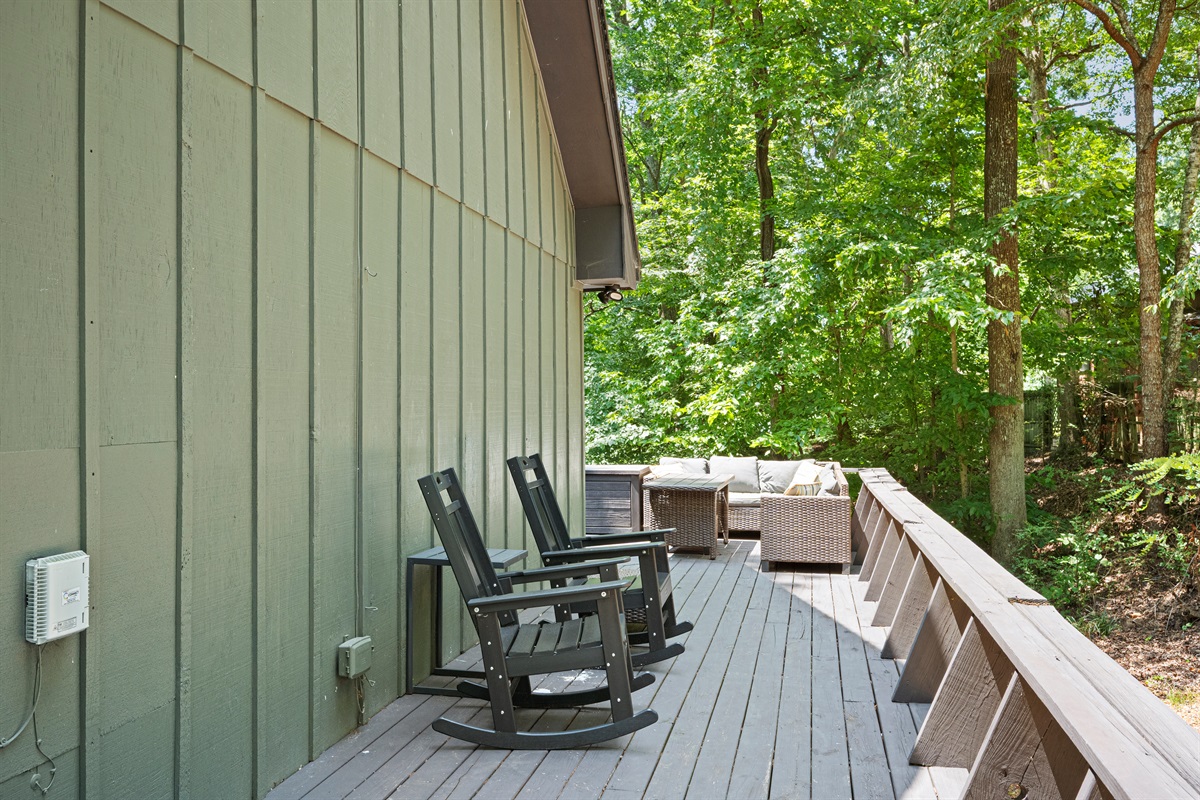 Outdoor Lounge | Outdoor Sitting Area | Wrap-Around Porch (summer time)