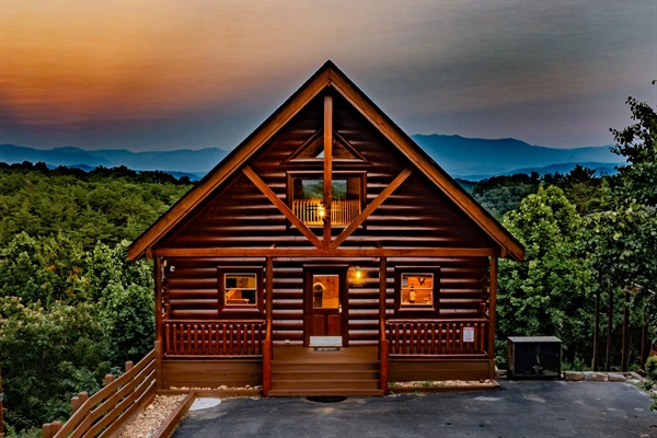 Bright sunsets & tranquil vibes. Your perfect home away from home.
