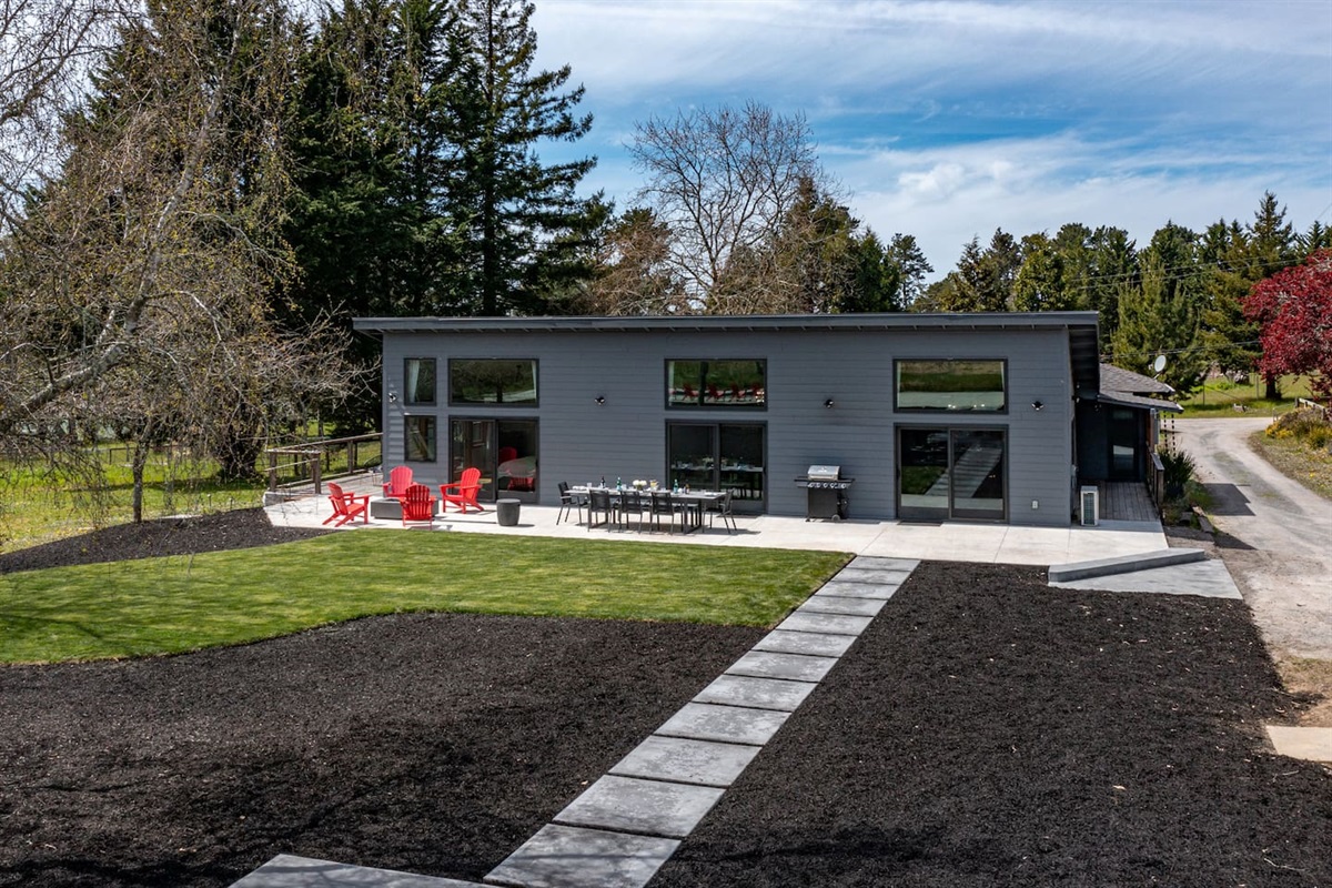 English Hill Getaway - A perfect setting for relaxing days with loved ones. 