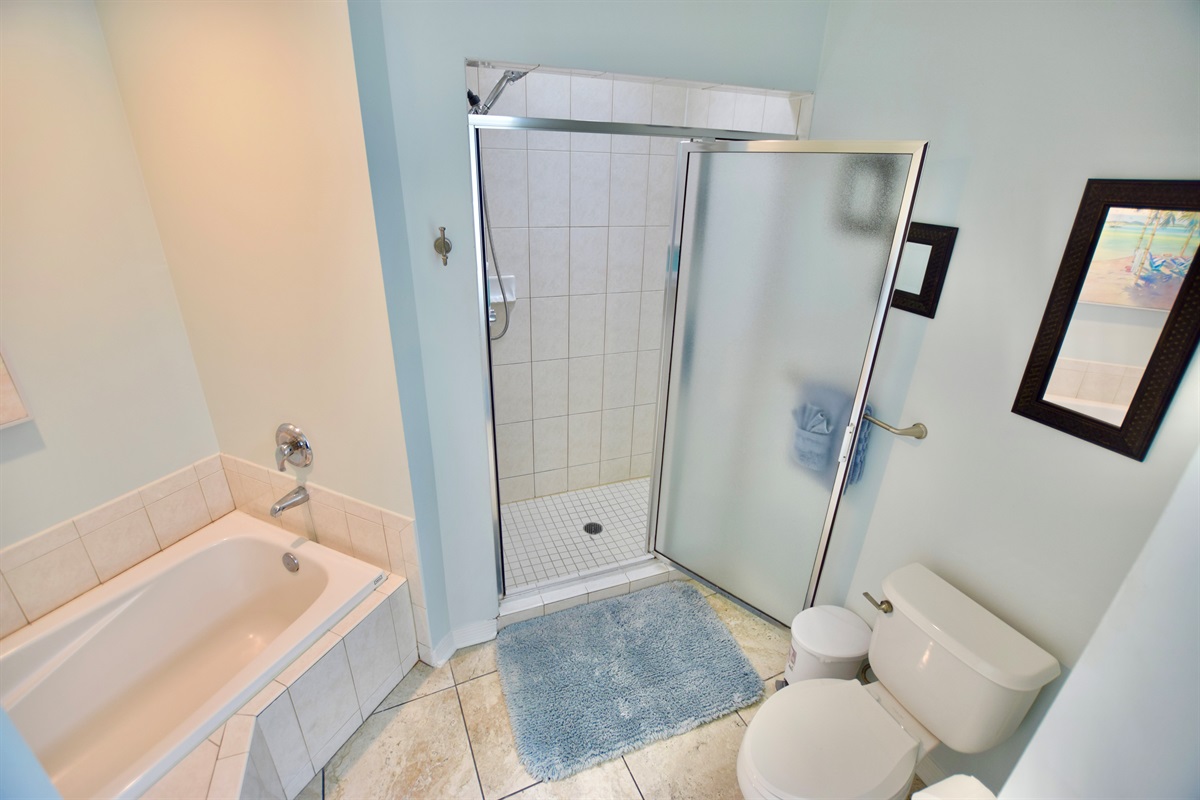 Destin West Gulfside #214: Primary Bathroom