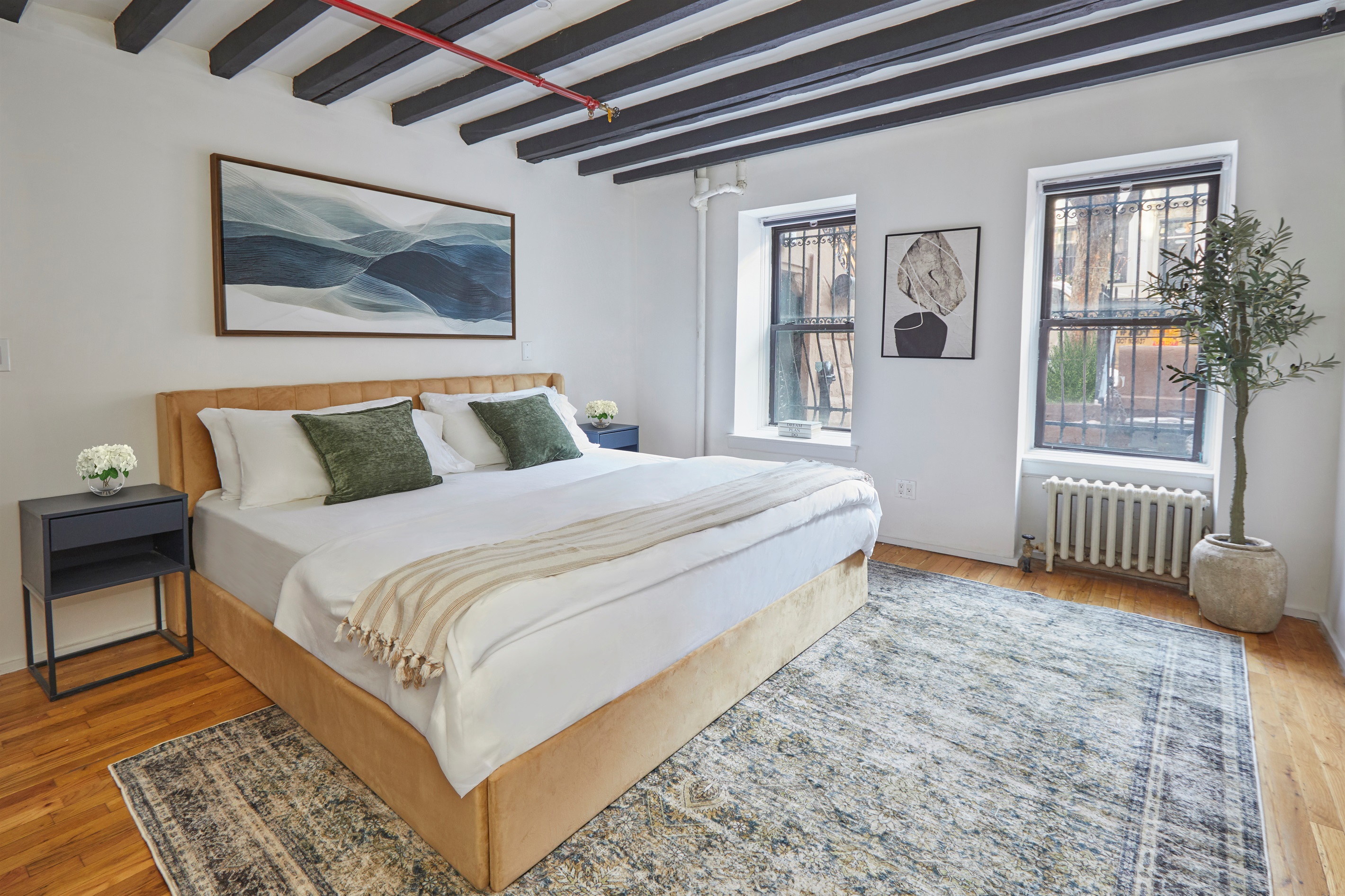 Unit 1 Bedroom 1- Queen
