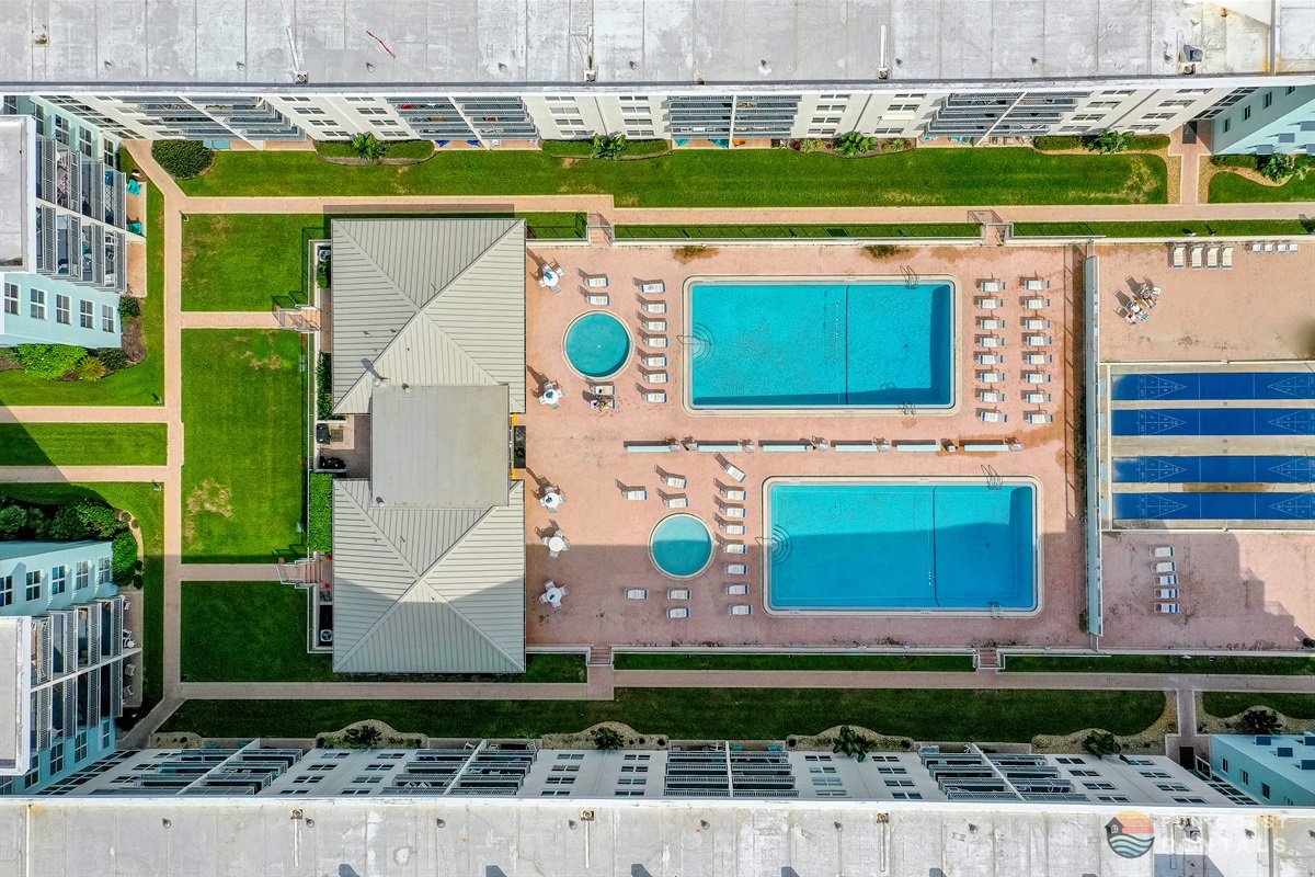 TWO Beachfront Pools!