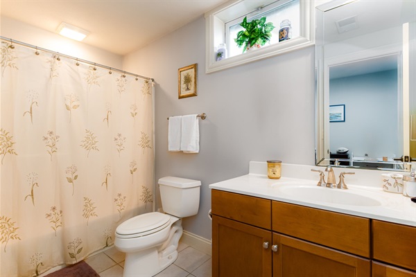 The Domer Den-3BR/3.5BA Home 1.5mi to ND Campus, photo 8