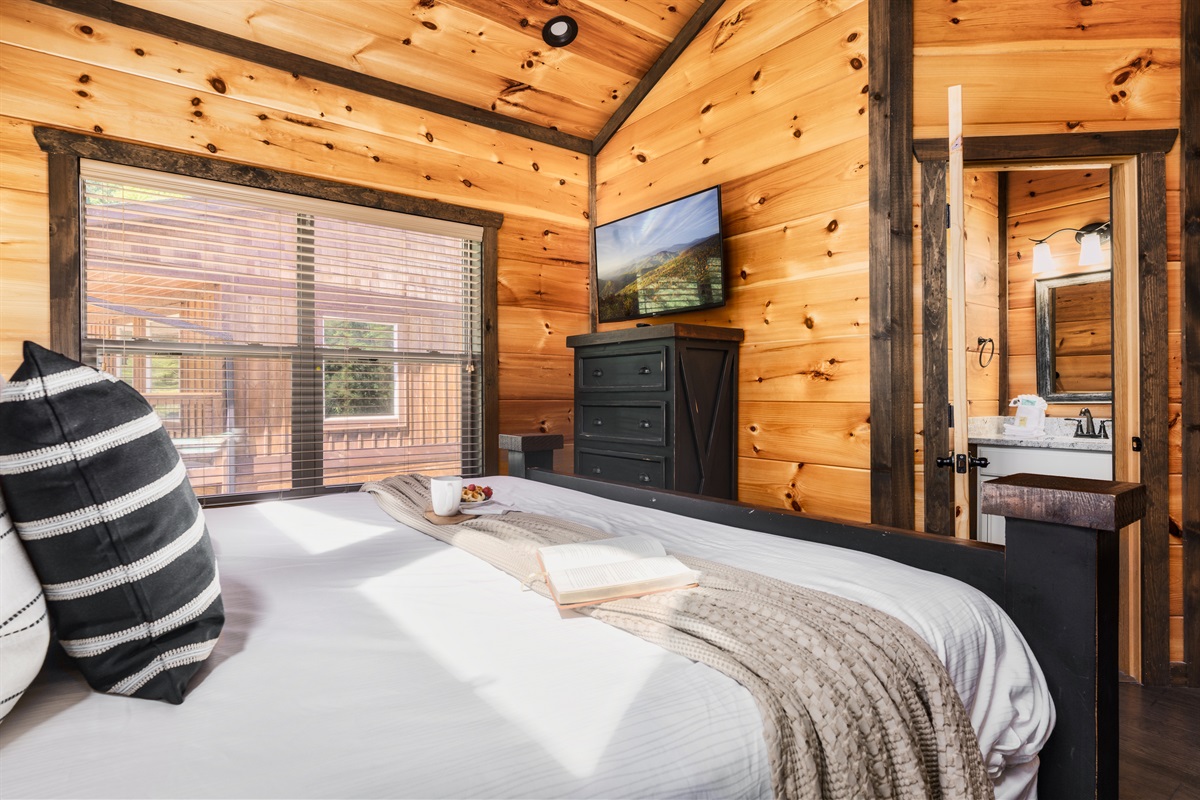 2nd King Bedroom