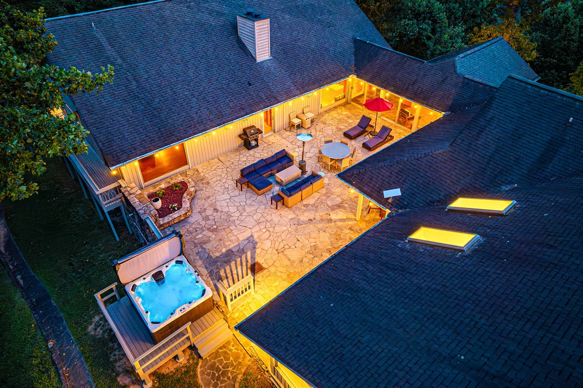 Outdoor Oasis: Enjoy starry nights by the hot tub and spacious patio—perfect for gatherings!