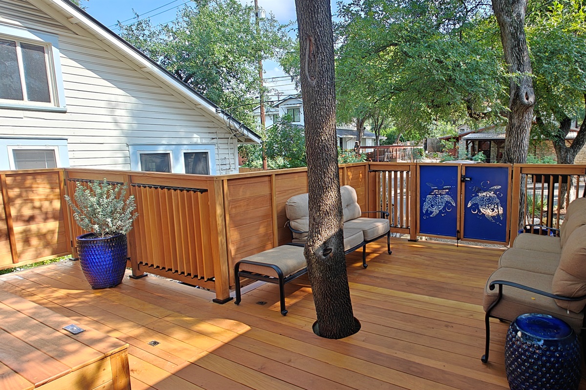 Great seating areas (shared with owner)