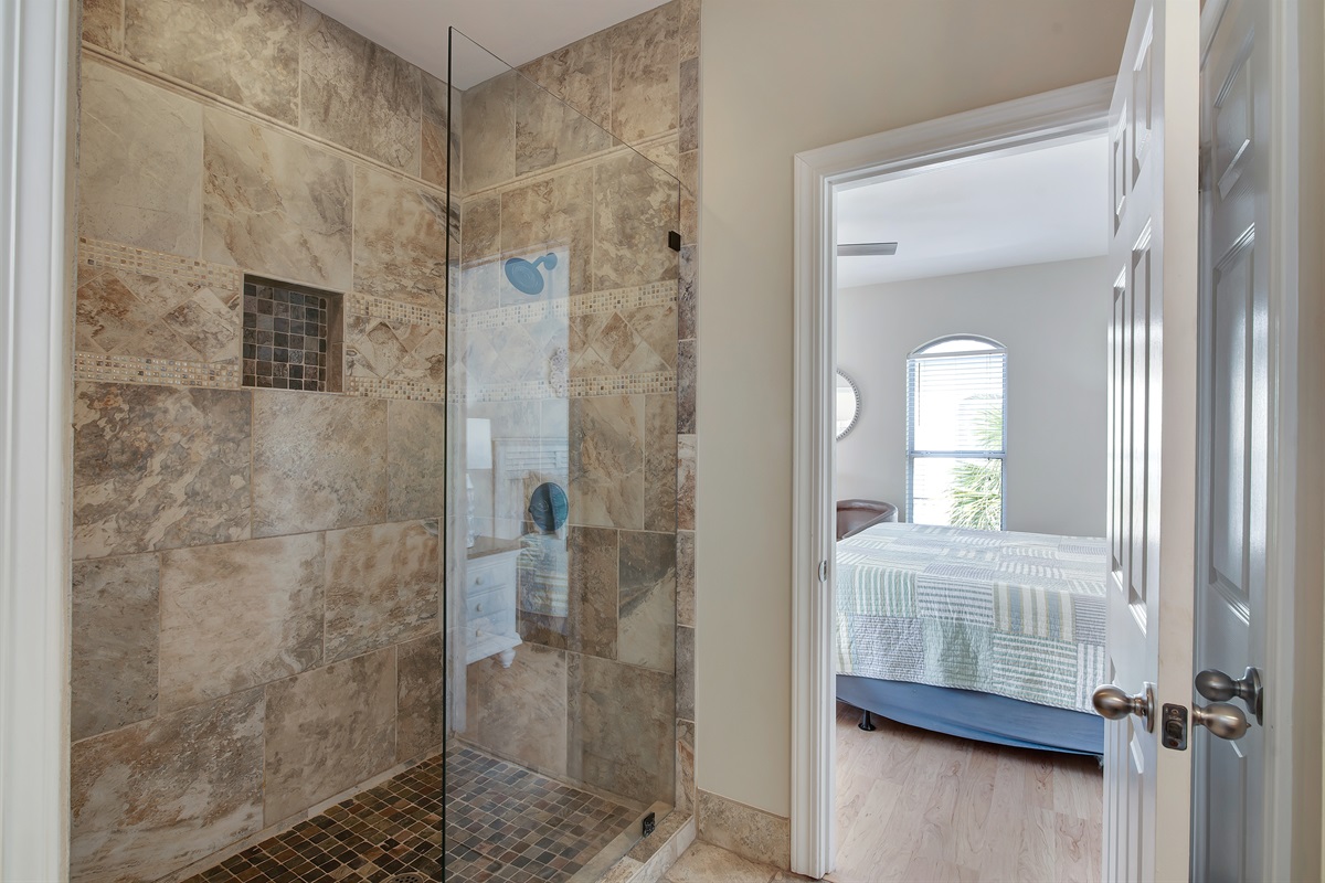 Ensuite bathroom with tiled walk‑in shower