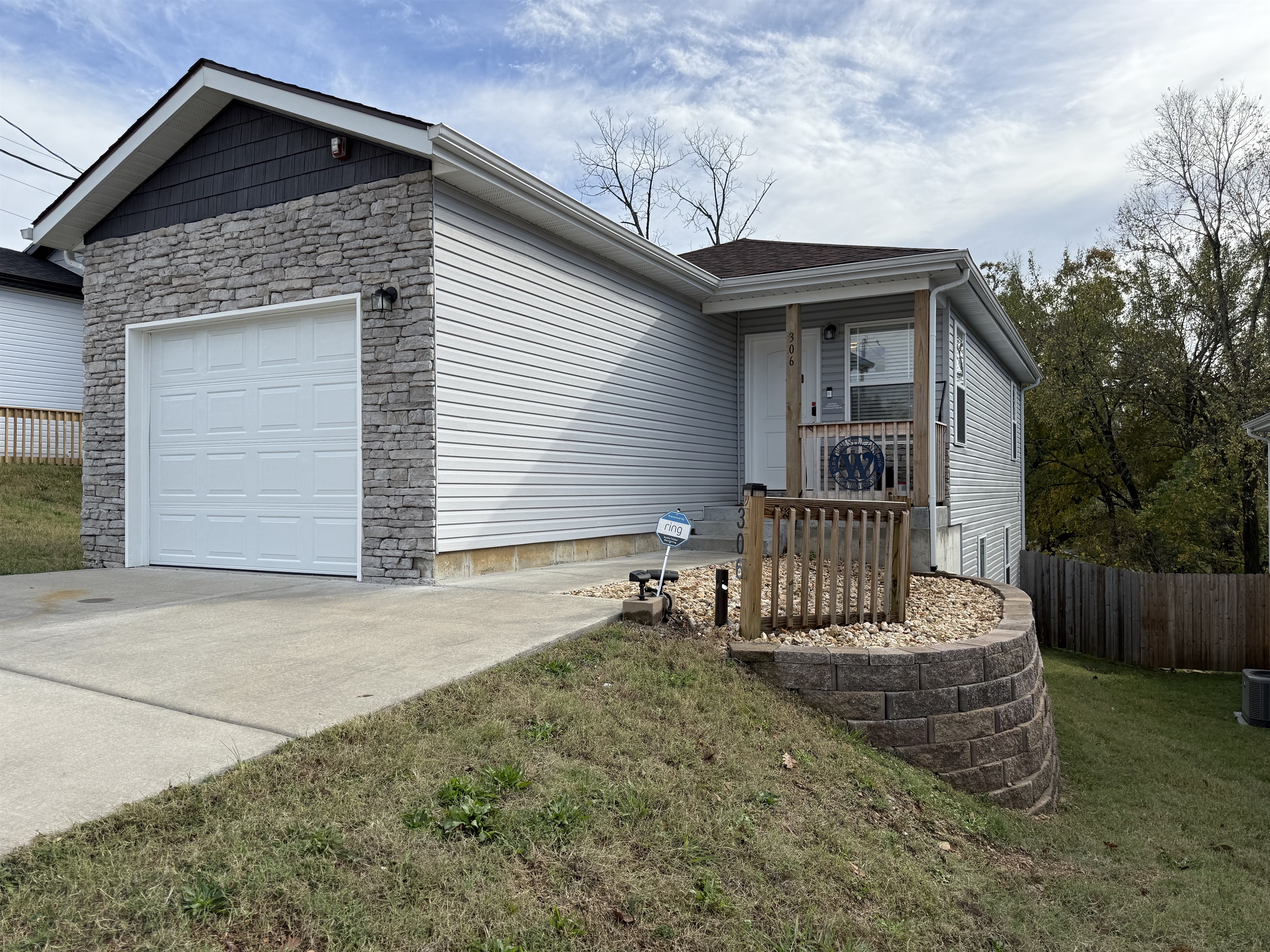 Beautiful newer 3 bedroom 2.5 bathroom home