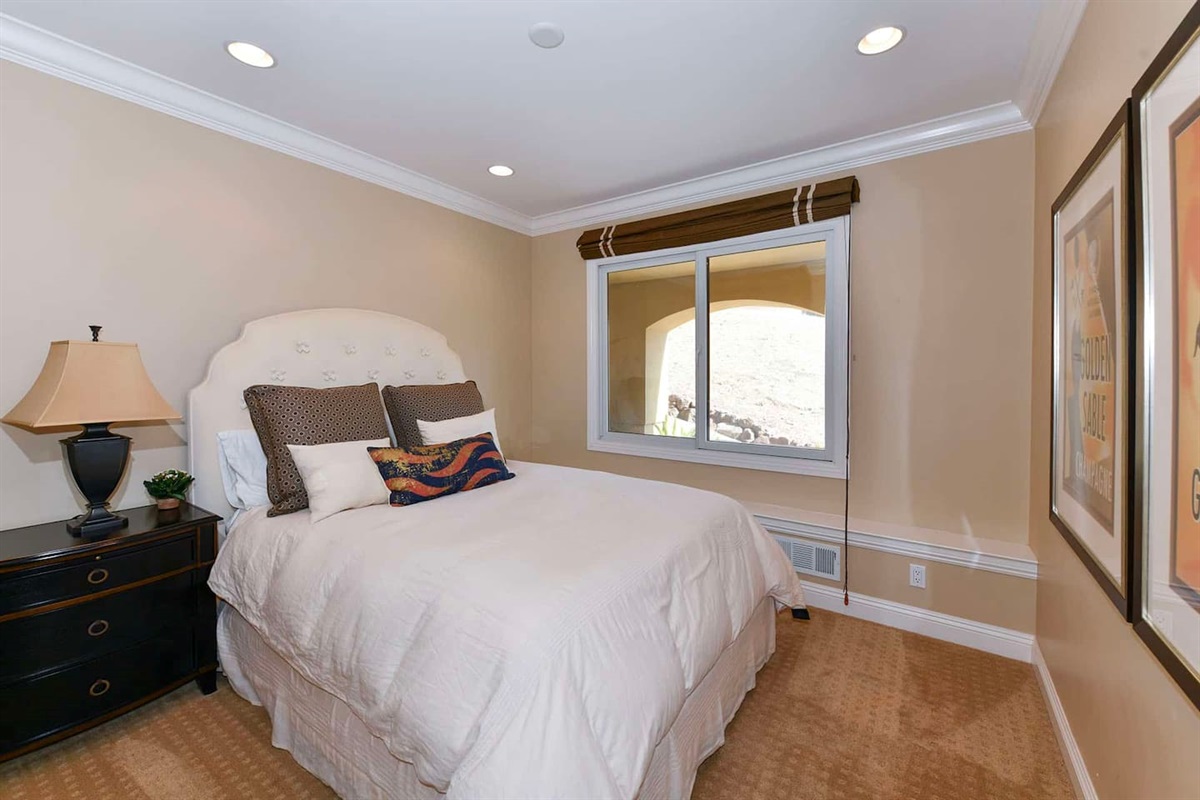 Bedroom 3 with queen bed.