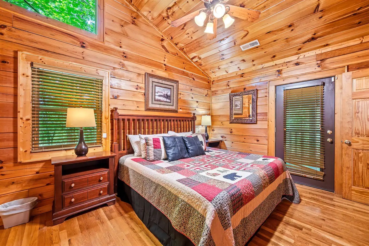 Main Level King Suite