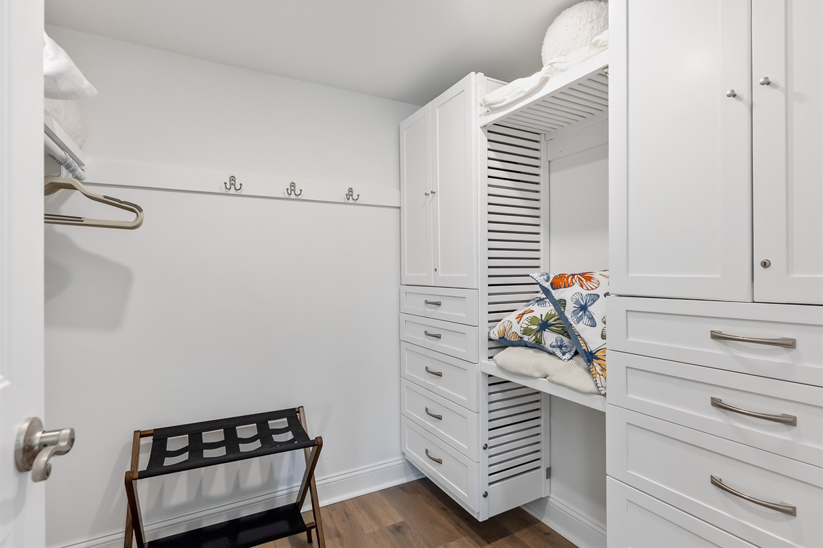 Large Walk In Closet