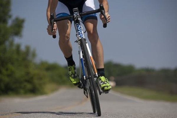 The best for cycling! Right off of Apple Century  Cycling Trail