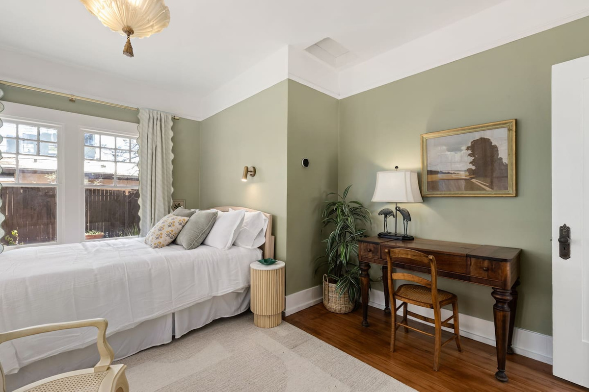 queen bed and desk