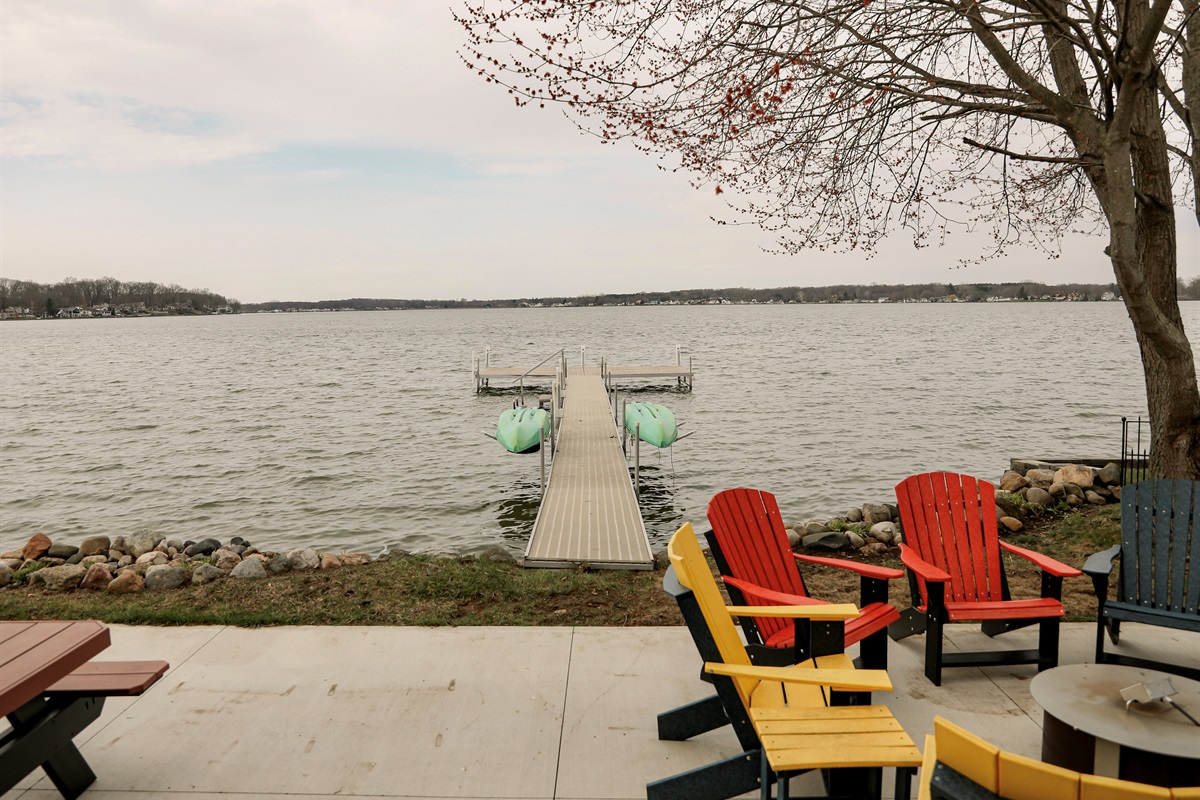 [Dock] Two kayaks available to use.