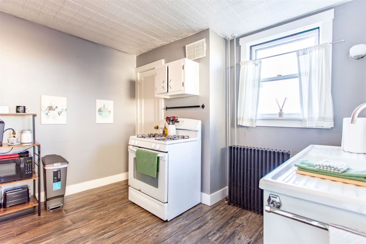 Full Kitchen