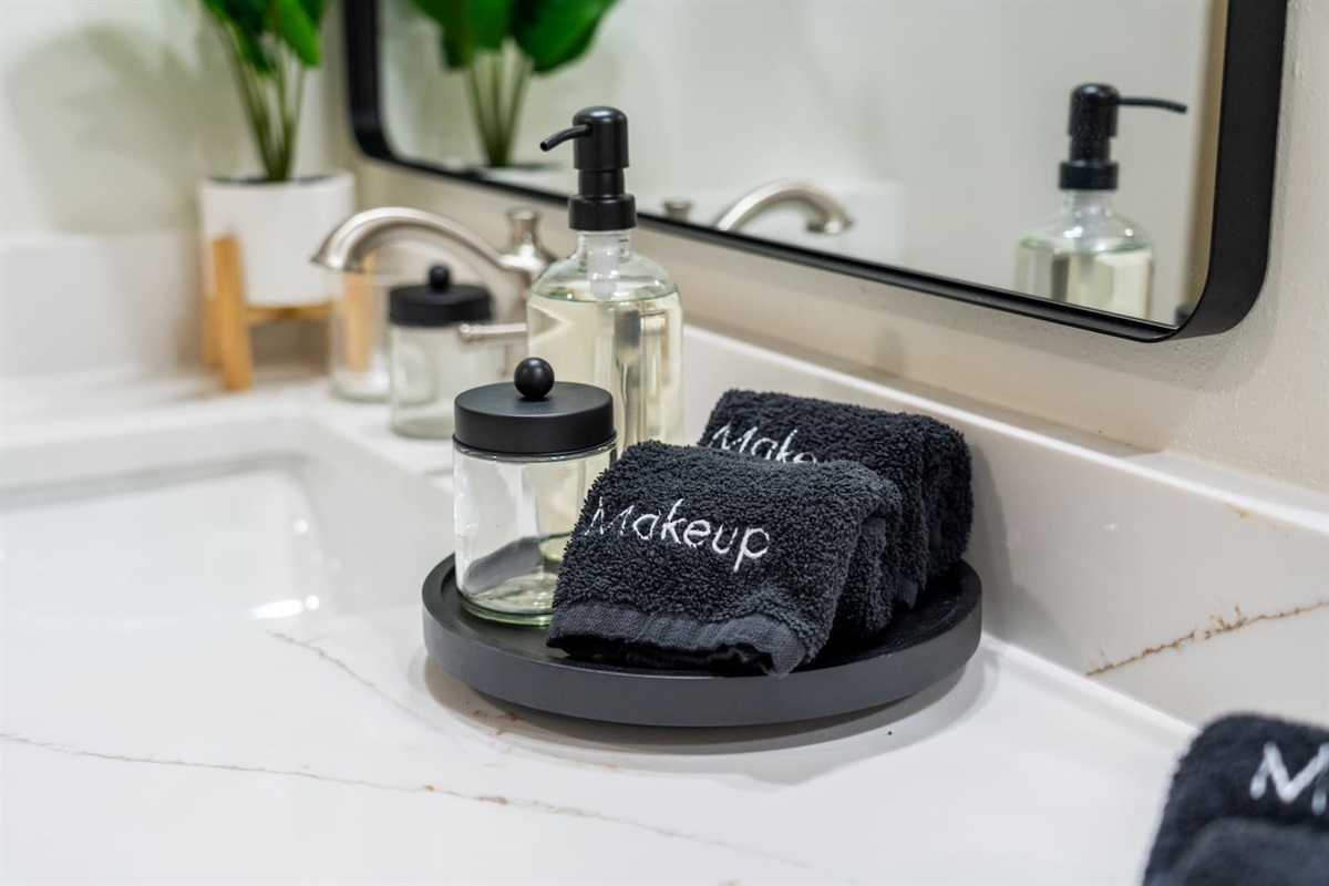 High quality toiletries are provided.