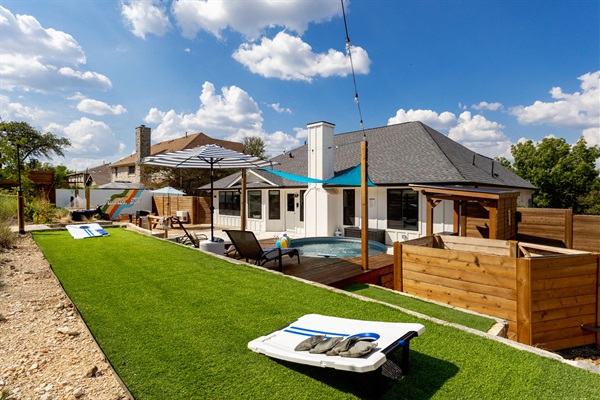 You can't have a classic Texas vacation without cornhole!