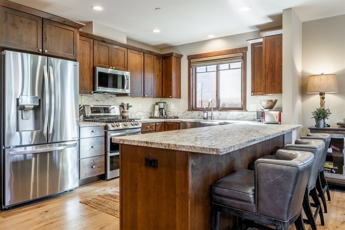 Interstellar | Bear’s Den (#6)
Another spacious kitchen designed for cooking and gathering with family and friends.