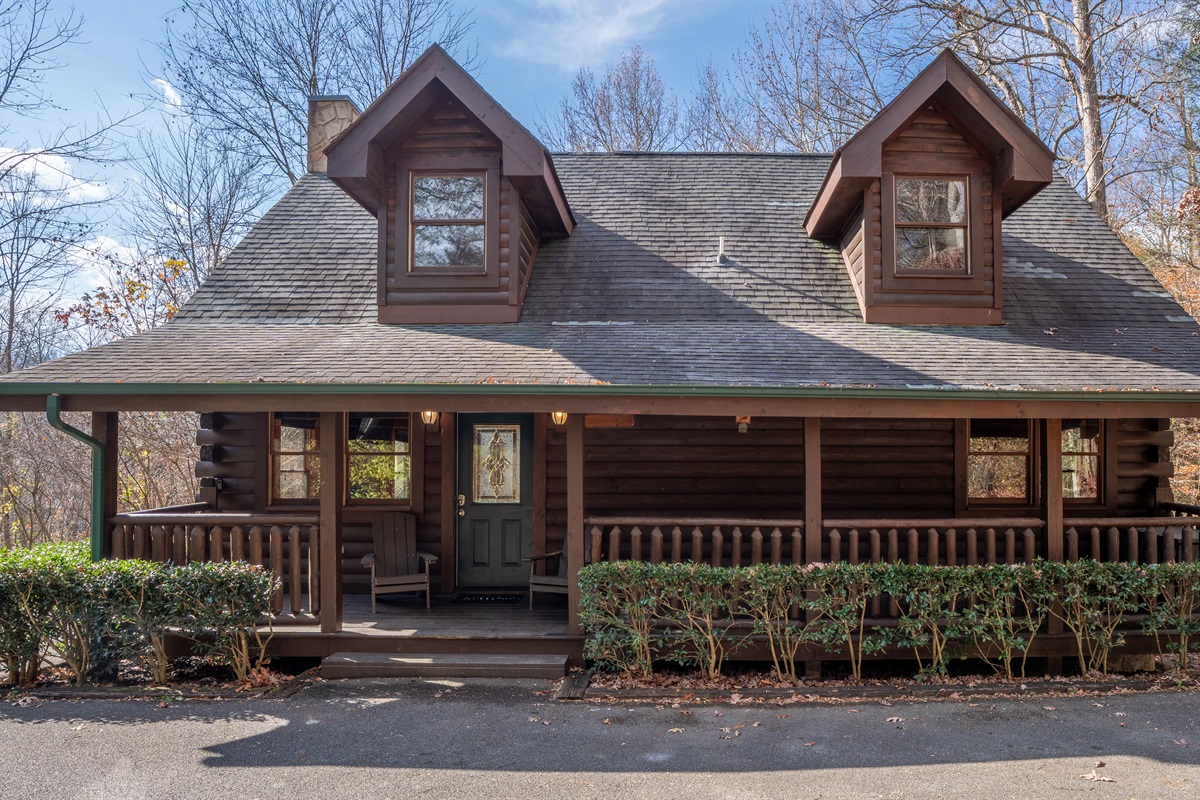 One stay at Mighty Oaks Mountain Retreat and you'll see why! 