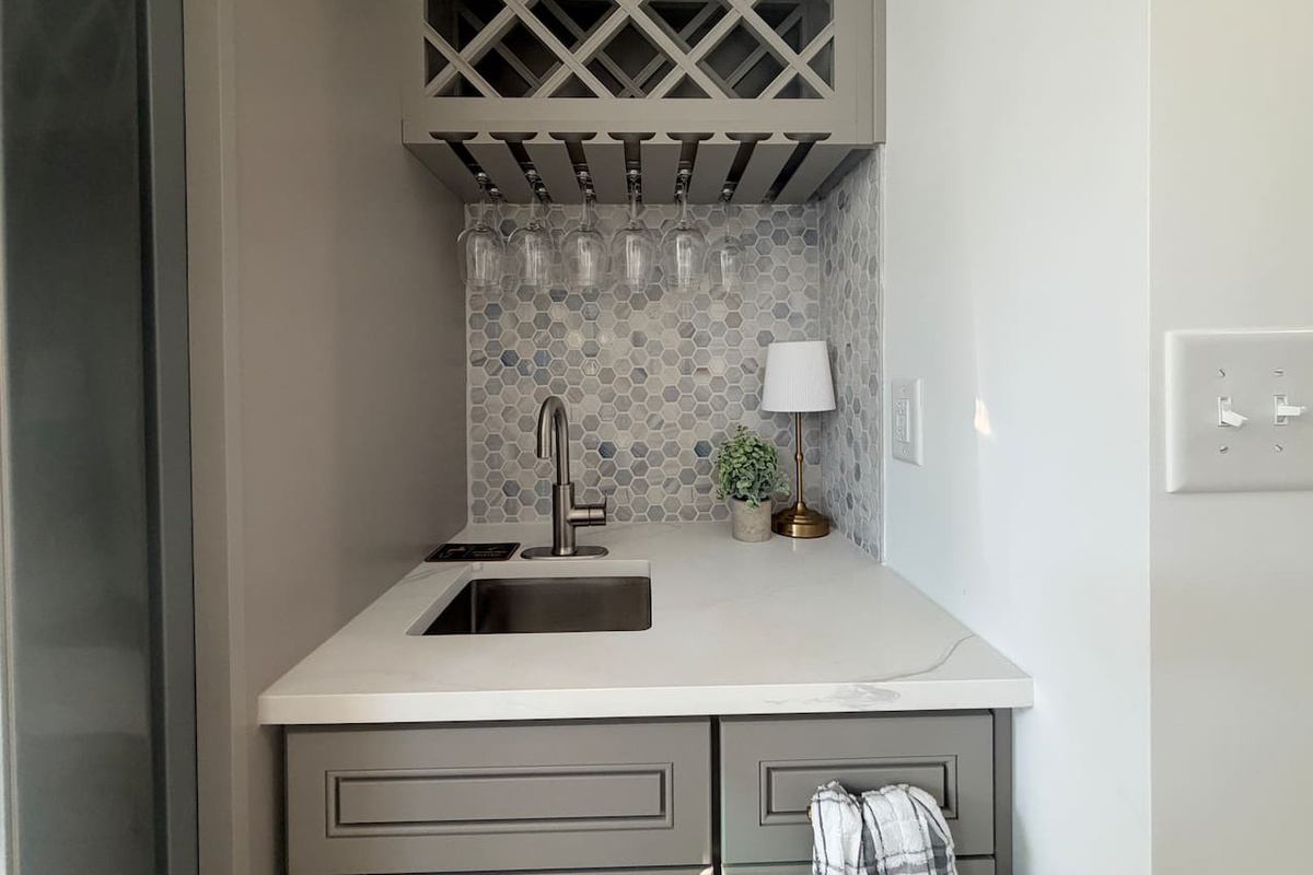 Wet bar with a filtered water station.