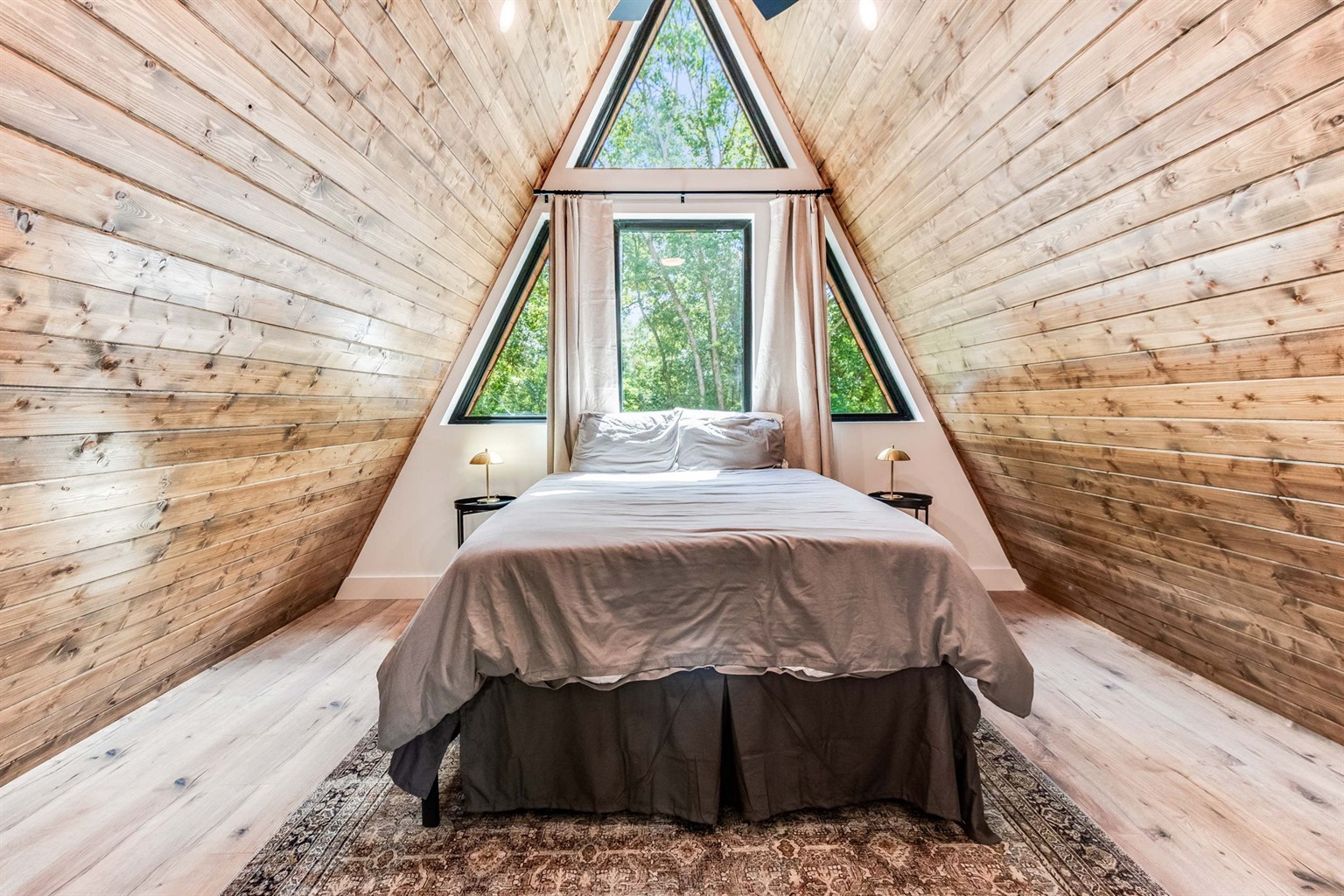 Upstairs bedroom with queen bed