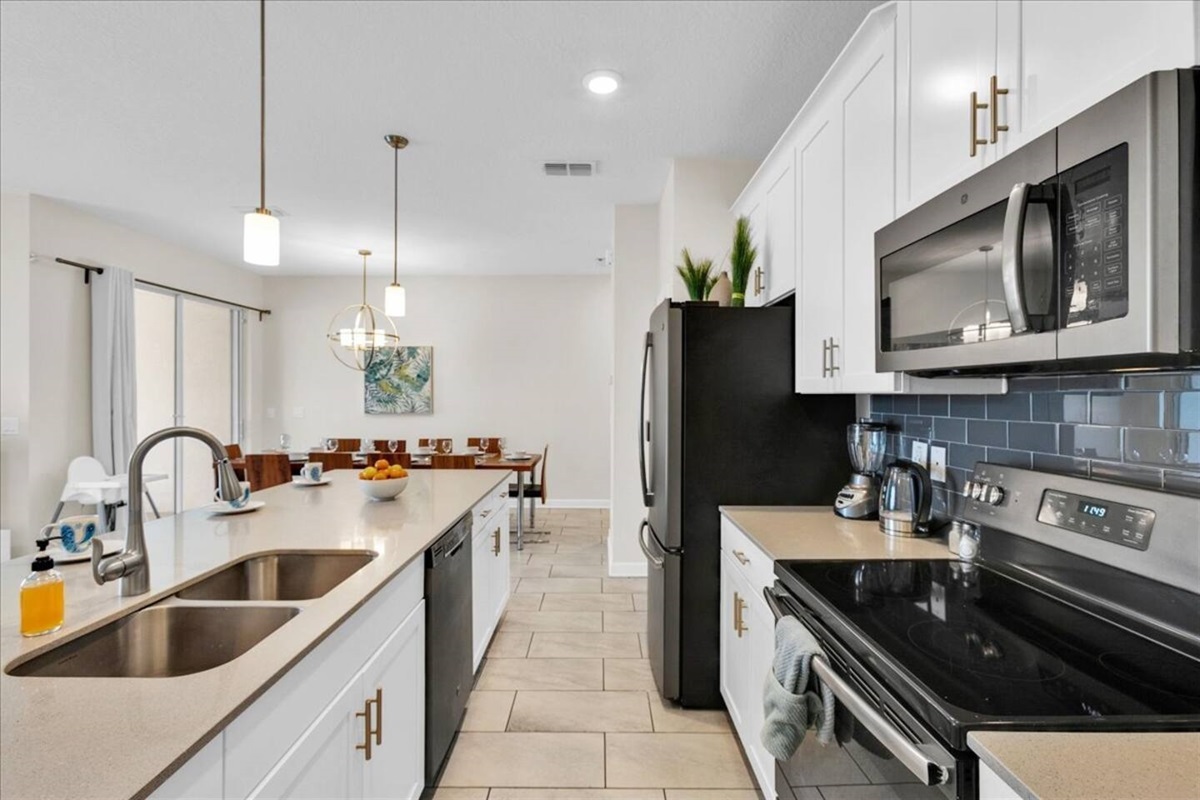 Kitchen island, for quick bites