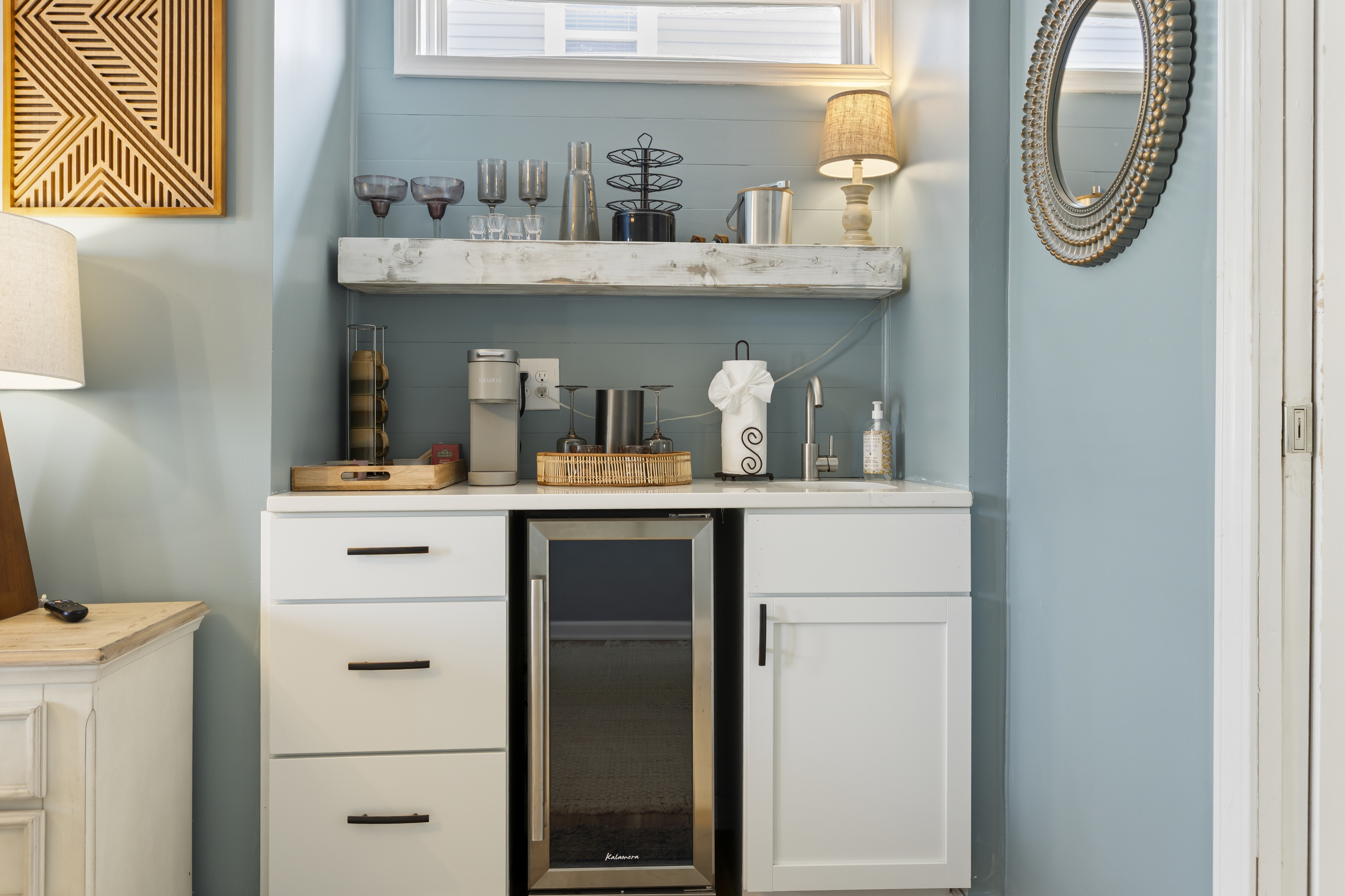 A wetbar for luxury living!
