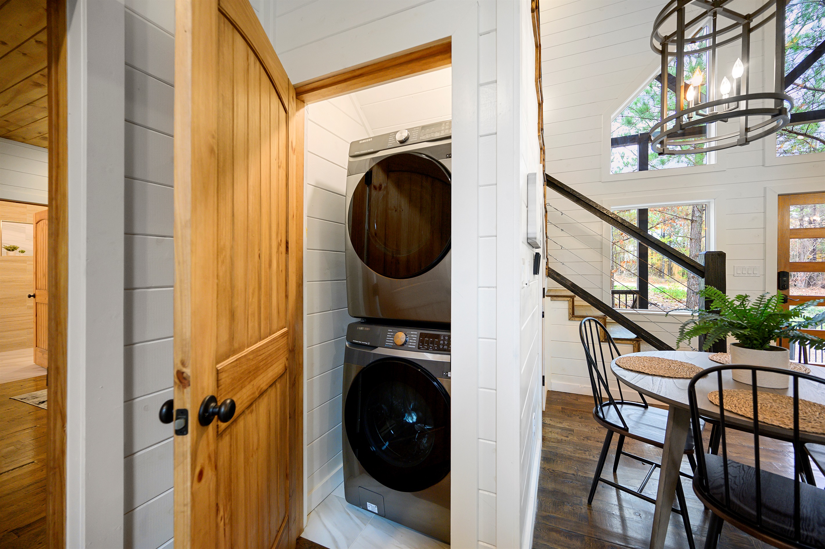 A full washer and dryer because the best getaways should feel effortless. 
Freshen up after lake days, hiking adventures, or cozy cabin nights without ever leaving your peaceful retreat.
