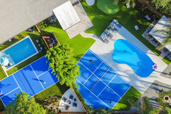 Twin Court Retreat
