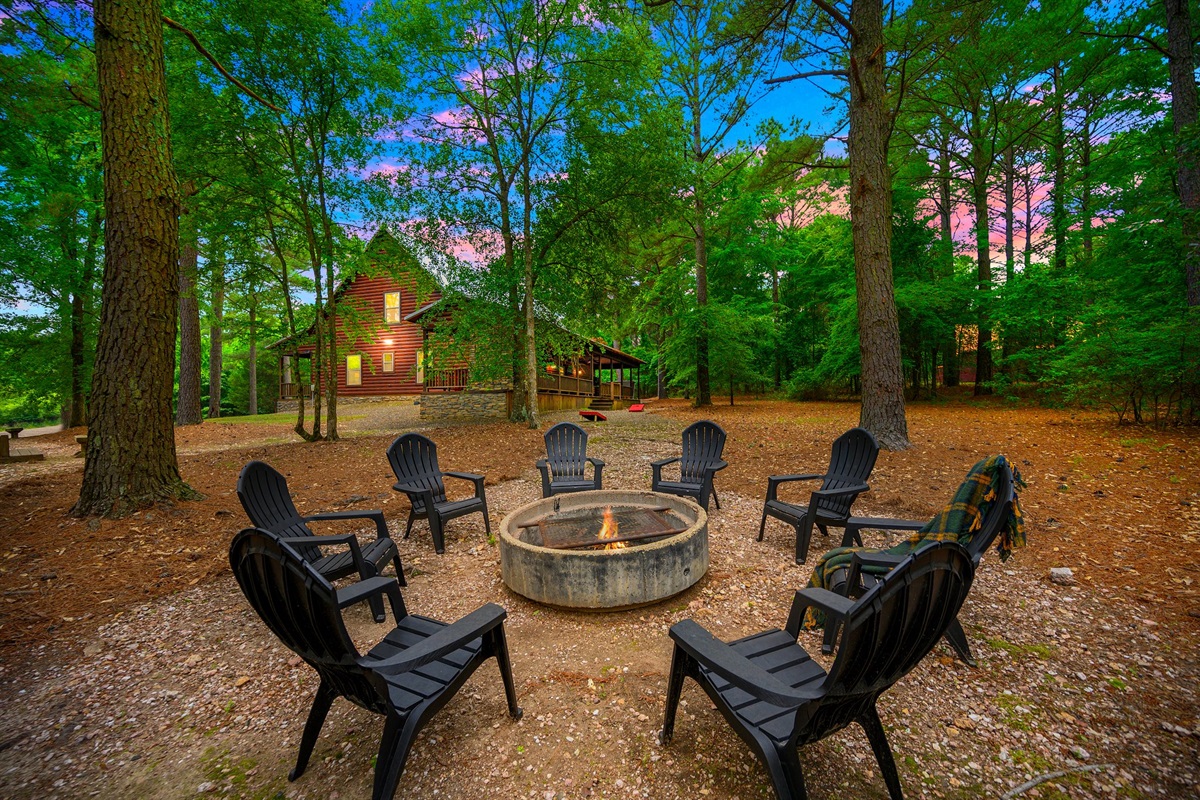 ✨ S&rsquo;mores, stories, and star-filled skies