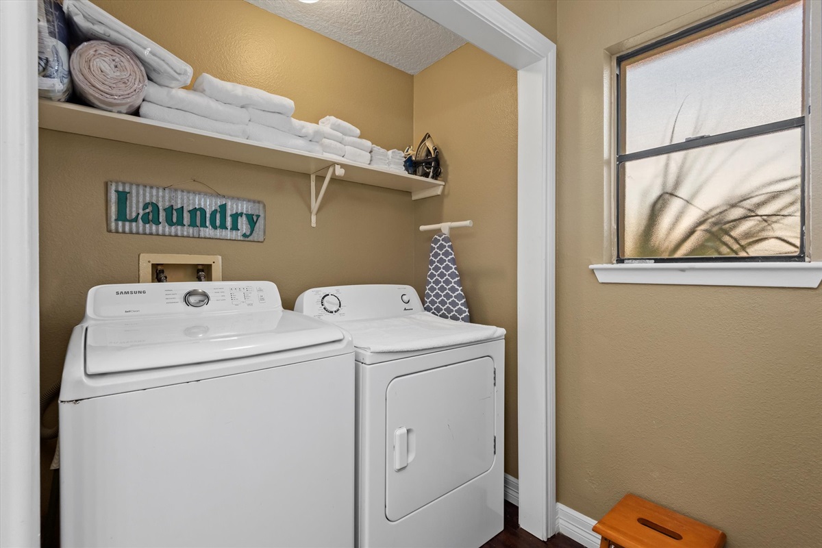 ca271a67a9654d03b8e6b8bb3704a4b3 Large | Beachhouse | Texas | TX | Vacation Homes | Galveston | Crystal Beach | Kokomo | Breezy Days | Beachfront Elegance | Sunrise Serenity | Southern Sands Property Management, LLC