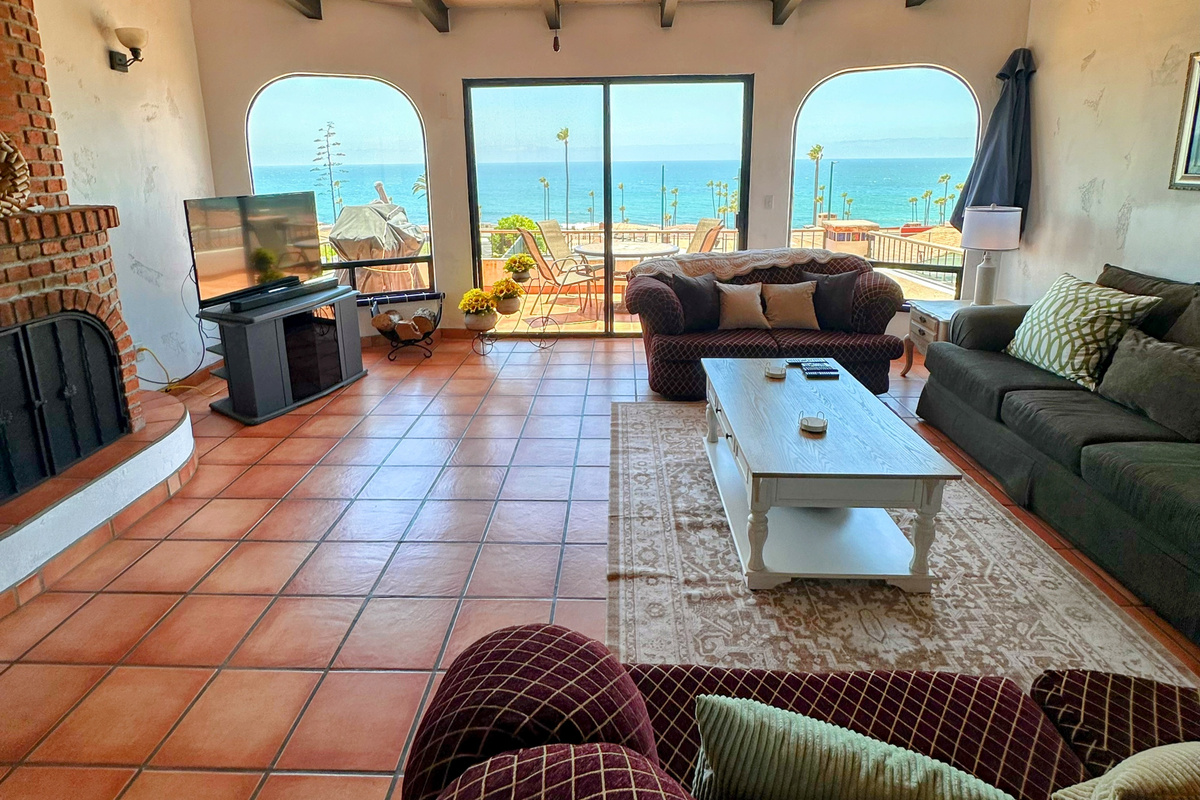 Casa Toscana Living Room